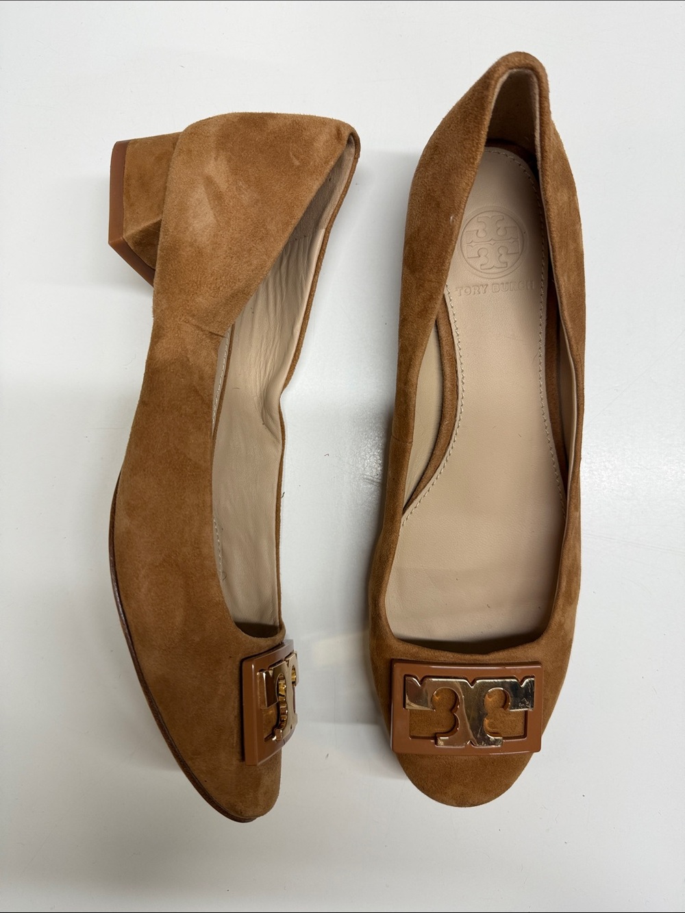 Tory Burch Gigi Suede Pump Low Block Heel Round Toe Slip On Leather Tan Size 6.5